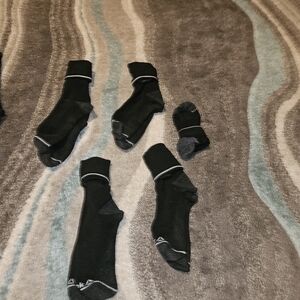 Reebok Black Athletic Crew Socks with Gray Accents - 4 Pair + an Ankle Sock